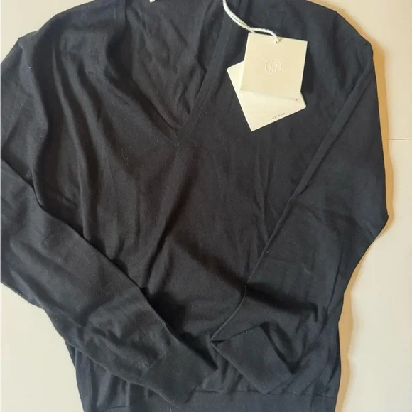 the row gaius black cashmere sweater size xs new with tags $1590